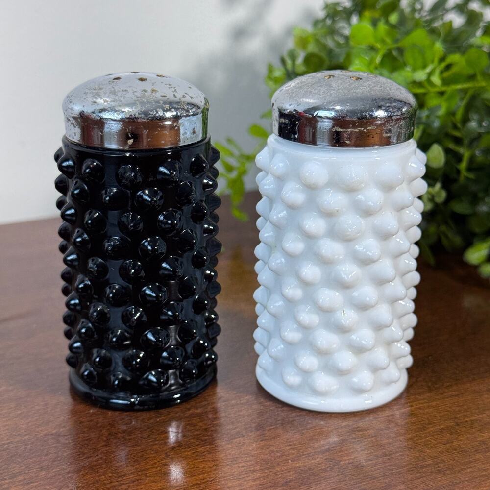 Vintage Fenton Black White Hobnail Milk Glass Salt & Pepper Shakers Art Deco